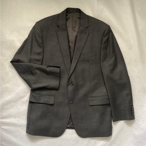 LAUREN Ralph Lauren Men’s Suit, Size 42R - Picture 5 of 15